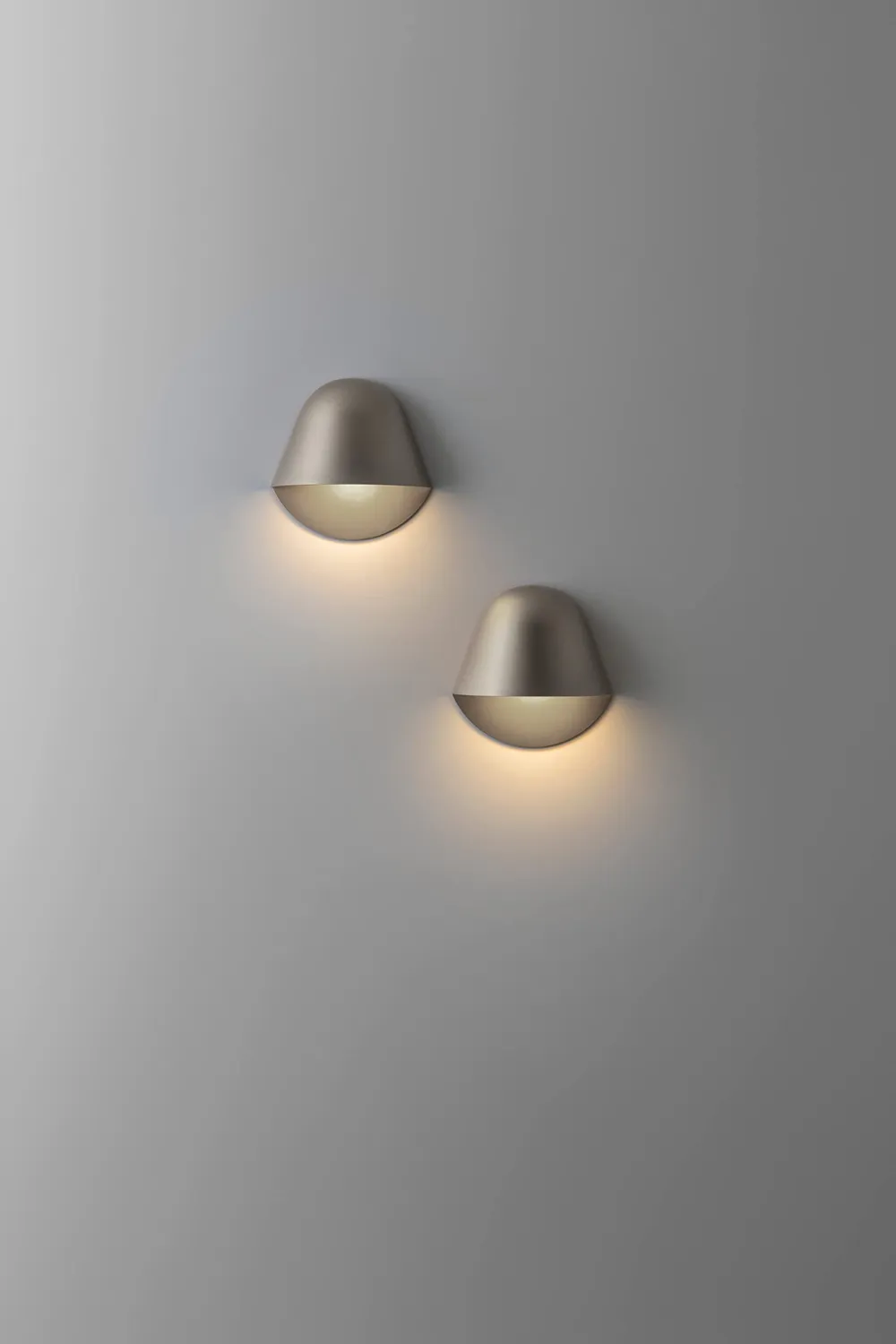 Penta Enoki applique titanio opaco LED 3000K 17 cm